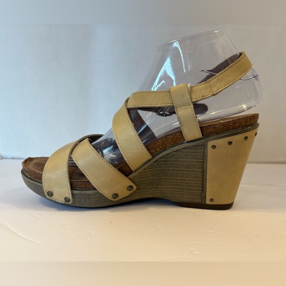 Dansko Frida antique beige sand leather wedge heel sandals size 40 9 - Picture 2 of 11